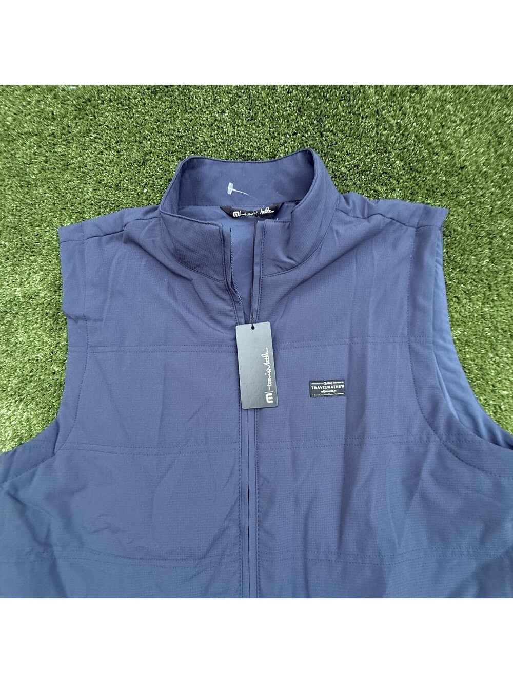 TravisMathew Seaboard Vest Mens M Mood Indigo Golf Full Zip Quilted NWT $150